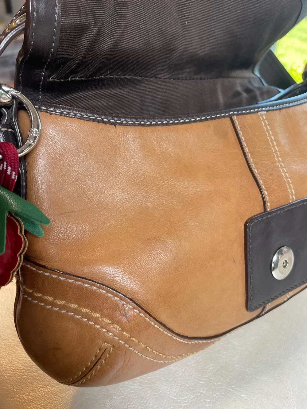 Coach Y2K Brown Duo-Tone Leather Soho  Shoulder Bag 🍓 🍫- F10909